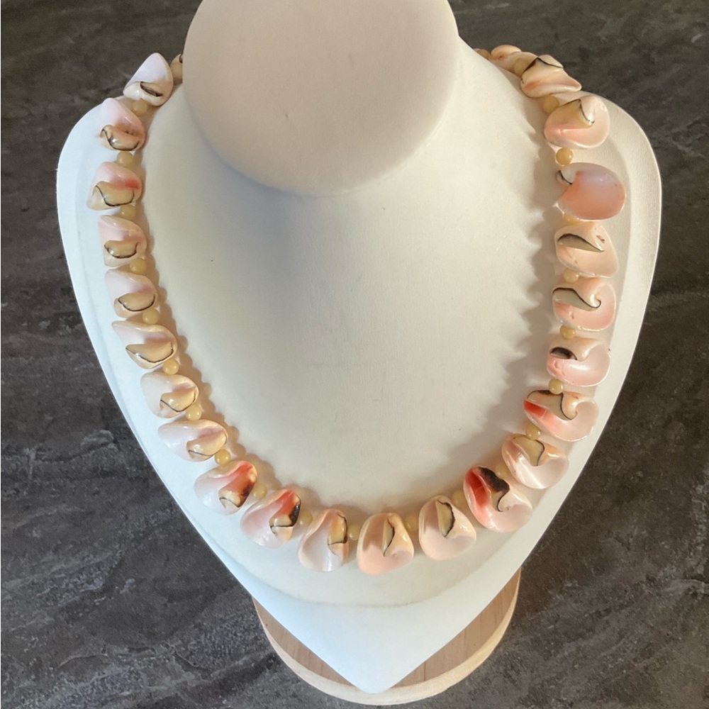 Rare Vintage Pink Shell Necklace